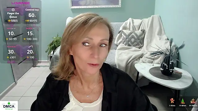 Snapshot of HornyMilf_777 chatting on 28, 5, 2026 HornyMilf 777 online show from 28, 5, 2026
