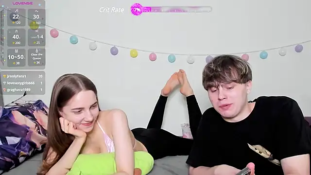 Emily and Ilumi online show from 19, 2, 2025