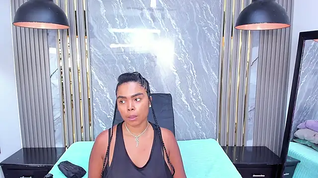 Snapshot of CiaraHarris chatting on 4, 11, 2025 CiaraHarris online show from 4, 11, 2025