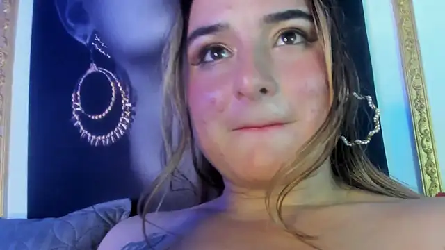 Snapshot of CandyQueenGold chatting on 17, 3, 2025 CandyQueenGold online show from 17, 3, 2025