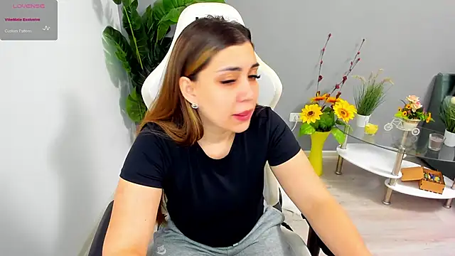 EveEvian online show from 12, 5, 2026