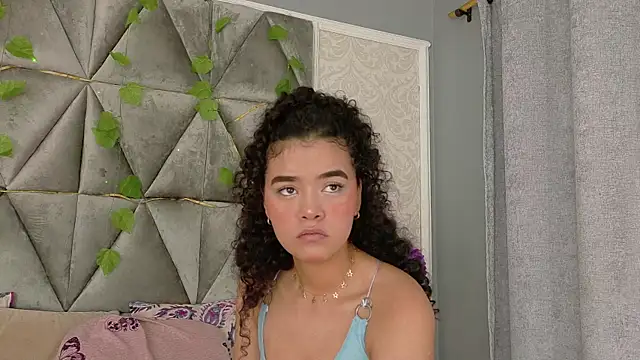 Snapshot of Angela_lovee chatting on 24, 2, 2025 Angela lovee online show from 24, 2, 2025