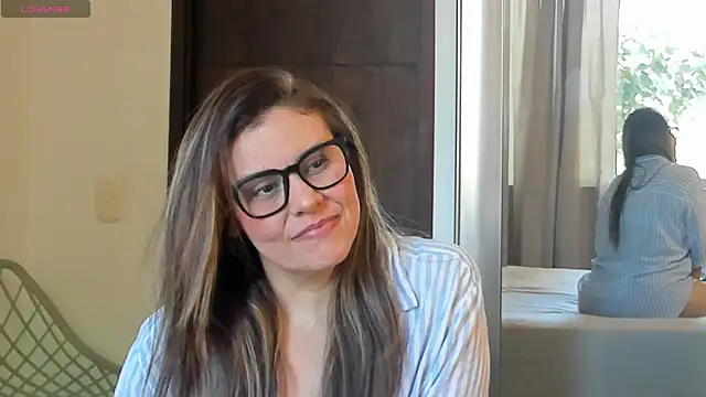 Snapshot of V_monse chatting on 10, 7, 2026 V monse online show from 10, 7, 2026