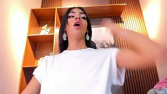 Alahia Rodriguez online show from 8, 1, 2026