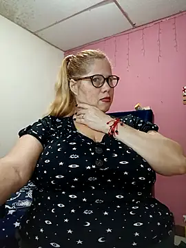 EllisW8 online show from 6, 3, 2025