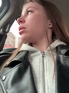 Snapshot of MilissaSee chatting on 11, 3, 2025 MilissaSee online show from 11, 3, 2025