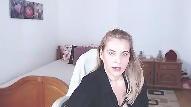 evamaria2024 online show from 2, 12, 2024