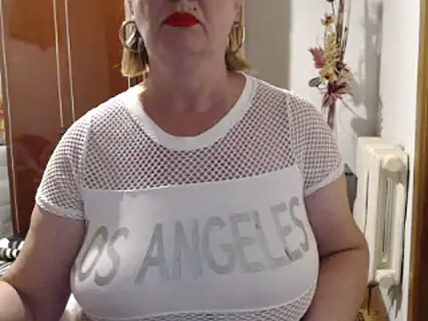 Snapshot of Secretfox chatting on 26, 9, 2025 Secretfox online show from 26, 9, 2025