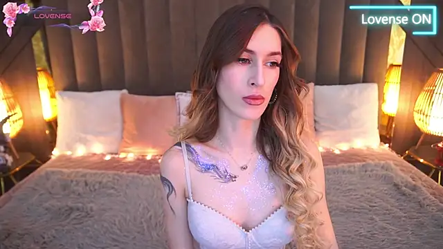 Snapshot of Sexy_Lava chatting on 4, 2, 2025 Sexy Lava online show from 4, 2, 2025