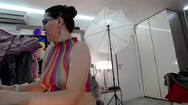 ILoveToFeelU online show from 2, 1, 2025