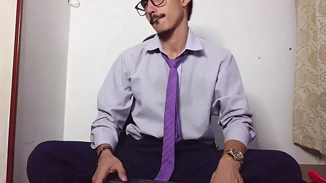 HomeAloneK online show from 12, 2, 2026