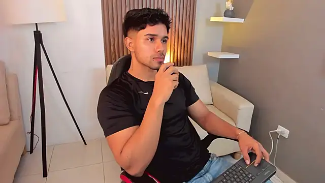 liam collins21 online show from 18, 2, 2025