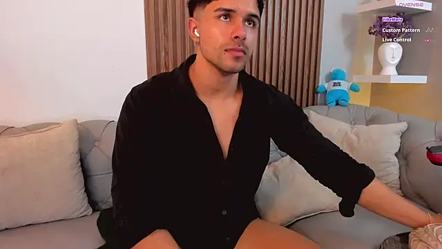 liam collins21 online show from 1, 3, 2025