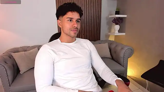 liam collins21 online show from 2, 3, 2025