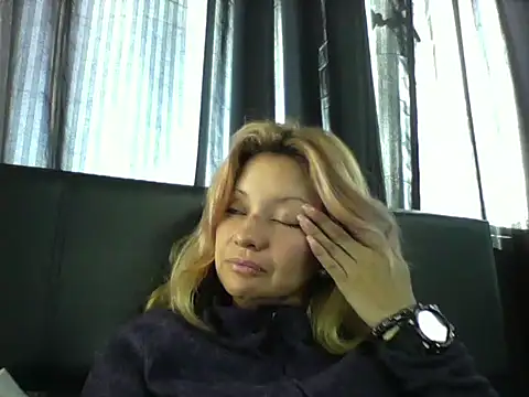 Paulita x3 online show from 4, 2, 2025