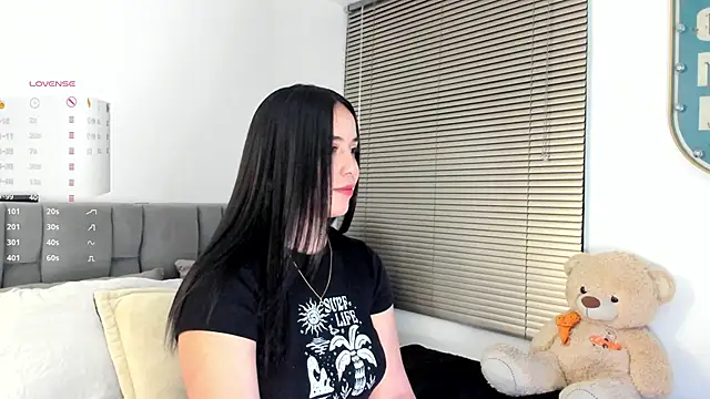 Snapshot of Gigi-bom chatting on 21, 10, 2025 Gigi-bom online show from 21, 10, 2025