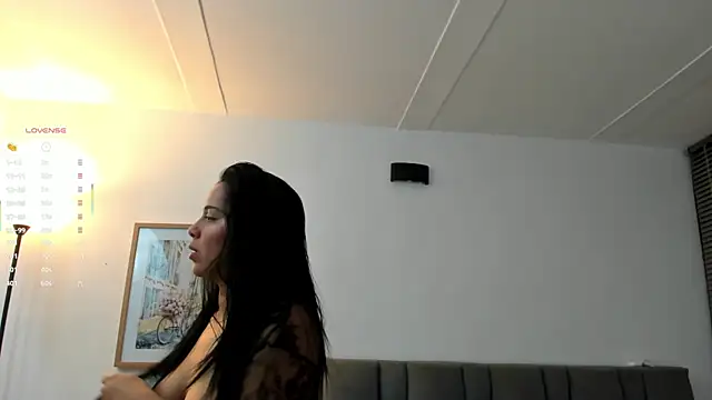 Snapshot of Gigi-bom chatting on 21, 12, 2025 Gigi-bom online show from 21, 12, 2025