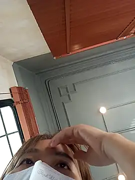 Michiko1 online show from 18, 12, 2025