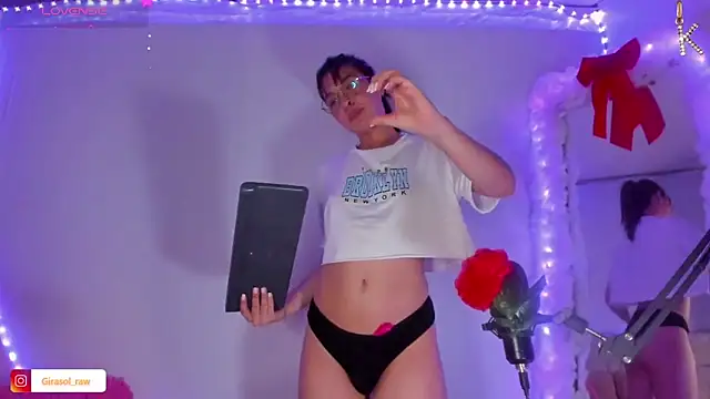 Snapshot of KATERAW chatting on 22, 3, 2025 KATERAW online show from 22, 3, 2025