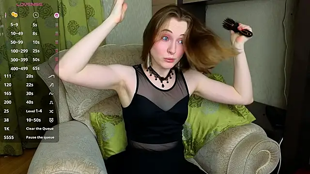 Snapshot of Cowell_Adelina chatting on 18, 6, 2026 Cowell Adelina online show from 18, 6, 2026