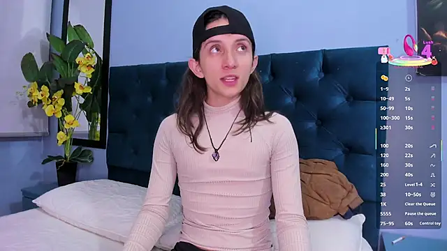 Feniix   online show from 10, 10, 2025