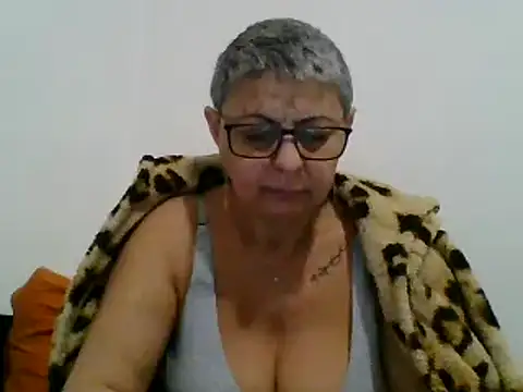 roseblak42 online show from 6, 2, 2025