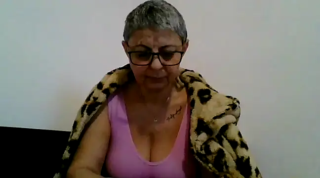 roseblak42 online show from 13, 2, 2025