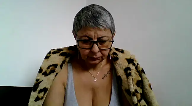 roseblak42 online show from 2, 3, 2025
