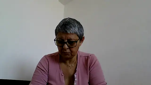 roseblak42 online show from 9, 1, 2026