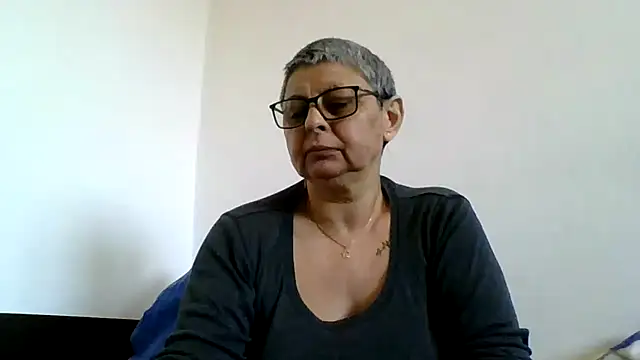 roseblak42 online show from 2, 5, 2026