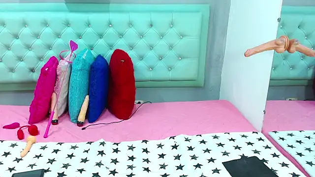 Snapshot of aleska_mack chatting on 3, 10, 2025 aleska mack online show from 3, 10, 2025