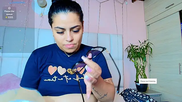 Snapshot of kiana_cream chatting on 12, 2, 2025 kiana cream online show from 12, 2, 2025
