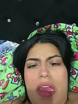 Snapshot of kiana_cream chatting on 28, 2, 2025 kiana cream online show from 28, 2, 2025