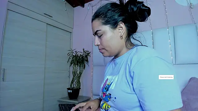 Snapshot of kiana_cream chatting on 20, 3, 2025 kiana cream online show from 20, 3, 2025