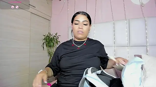 Snapshot of kiana_cream chatting on 21, 3, 2025 kiana cream online show from 21, 3, 2025