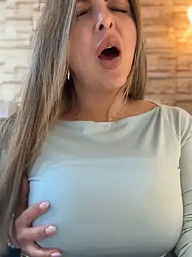 Snapshot of _Abril-Office1 chatting on 12, 1, 2026 Abril-Office1 online show from 12, 1, 2026