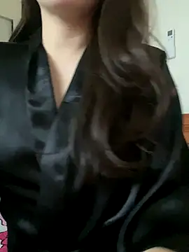 Ruby bear online show from 23, 10, 2025