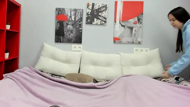 Snapshot of Tiny_JuJu chatting on 22, 10, 2025 Tiny JuJu online show from 22, 10, 2025