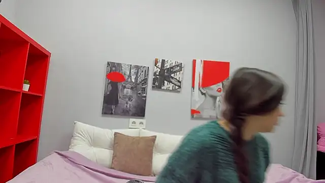 Snapshot of Tiny_JuJu chatting on 24, 10, 2025 Tiny JuJu online show from 24, 10, 2025