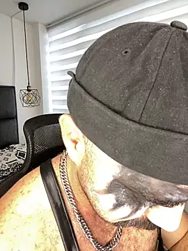 Snapshot of ADONIS_ART01 chatting on 31, 10, 2025 ADONIS ART01 online show from 31, 10, 2025