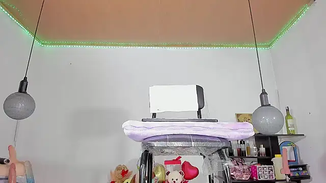 shannon kane  online show from 3, 2, 2025