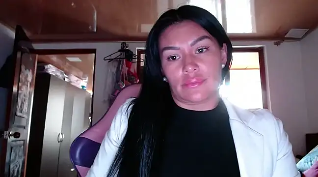 shannon kane  online show from 17, 3, 2025
