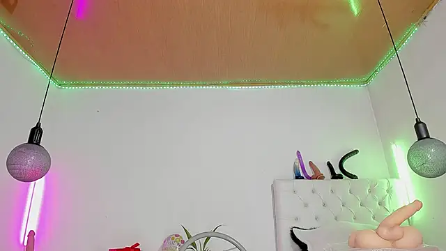 shannon kane  online show from 22, 3, 2025