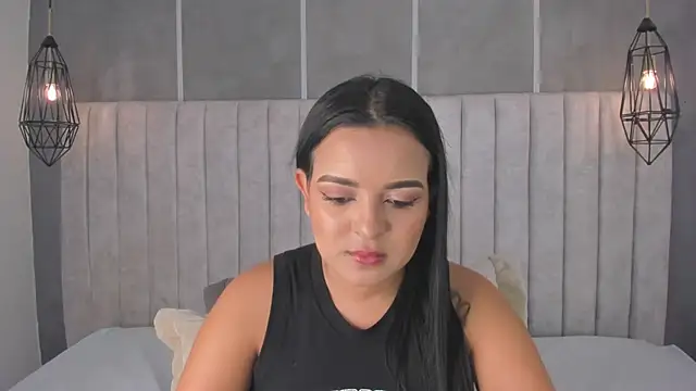 lea gray online show from 4, 3, 2025