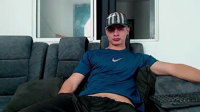 Stiven CL online show from 7, 10, 2025