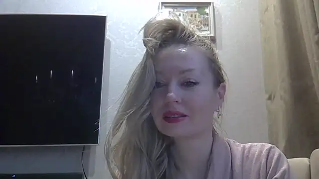 Snapshot of ZarinaSwift chatting on 19, 2, 2025 ZarinaSwift online show from 19, 2, 2025