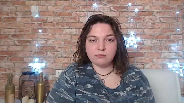 Amelia Kiss  online show from 18, 12, 2024