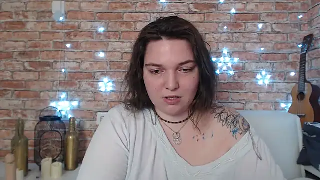Amelia Kiss  online show from 21, 12, 2024