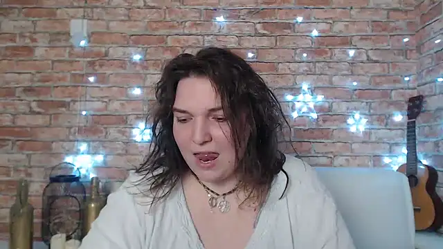 Amelia Kiss  online show from 23, 12, 2024