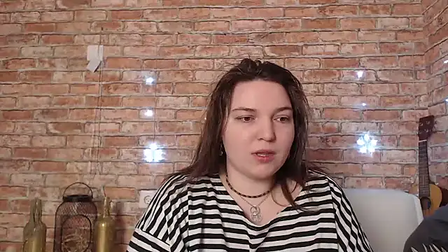 Amelia Kiss  online show from 31, 12, 2024